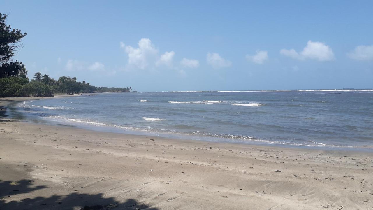 Apartamento En Balabeach Maria Chiquita In Front Of The Beach 2Hab Колон Экстерьер фото