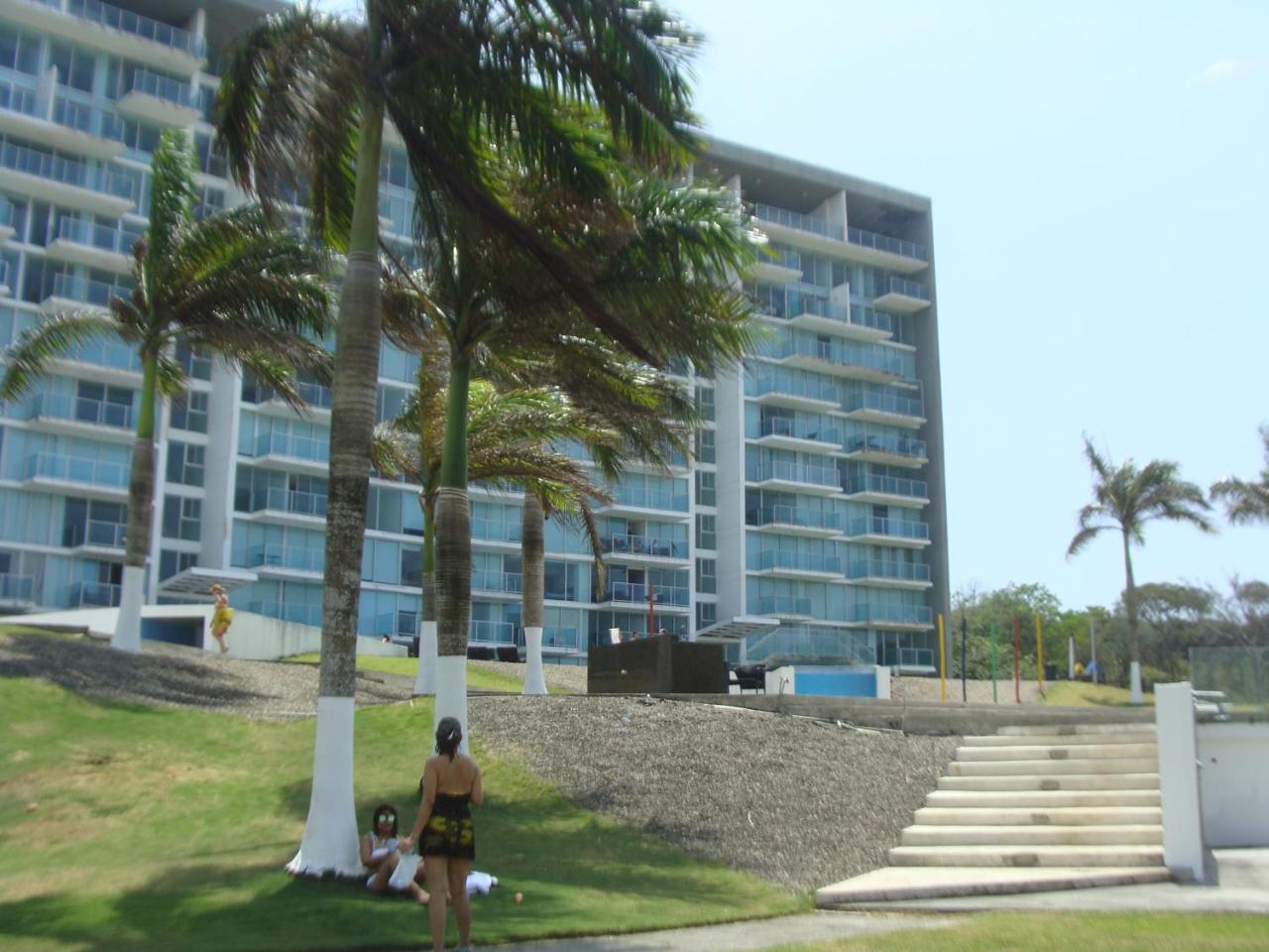 Apartamento En Balabeach Maria Chiquita In Front Of The Beach 2Hab Колон Экстерьер фото